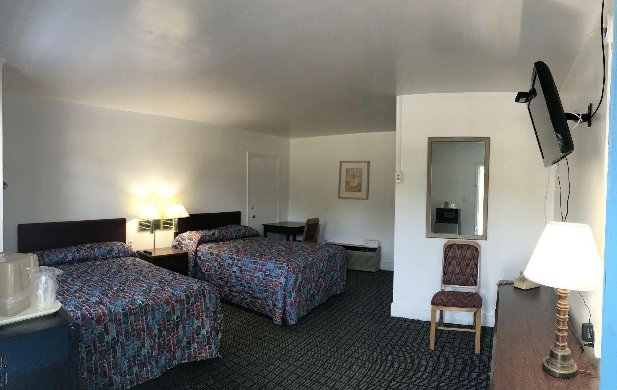 Travel Inn Martinsville Exterior photo